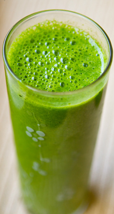 Are Raw Green smoothies good for Hair Growth? - Help Hair
